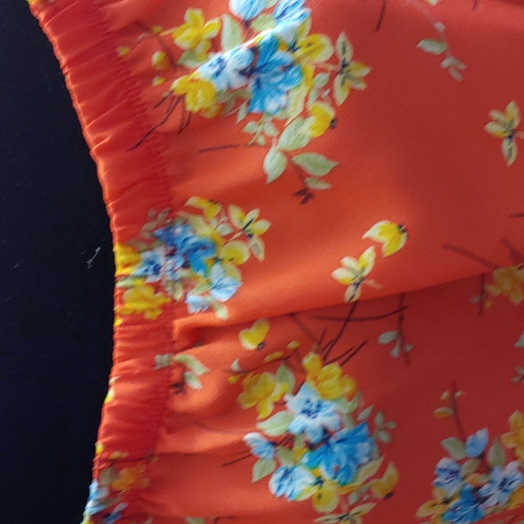 Shirt - Picture 2 of 4